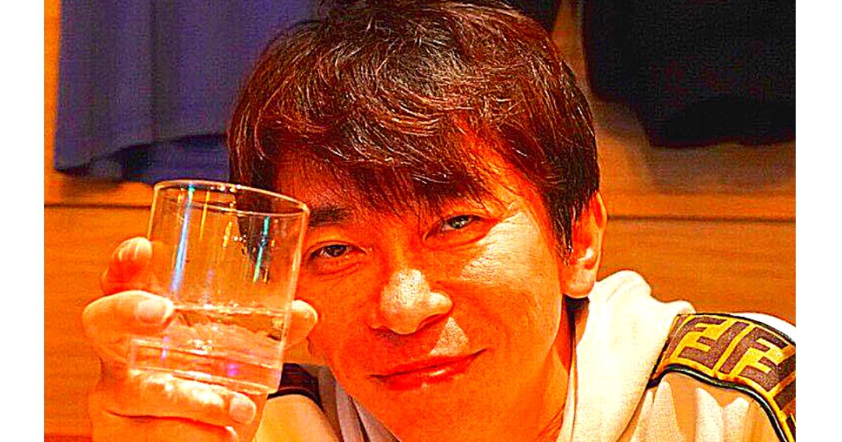 エイベックスの松浦勝人さんが浜崎あゆみさんの暴露本で交際について語られてしまうようです。エイベックスの松浦勝人さんのインスタ画像に二人はよく登場していたの